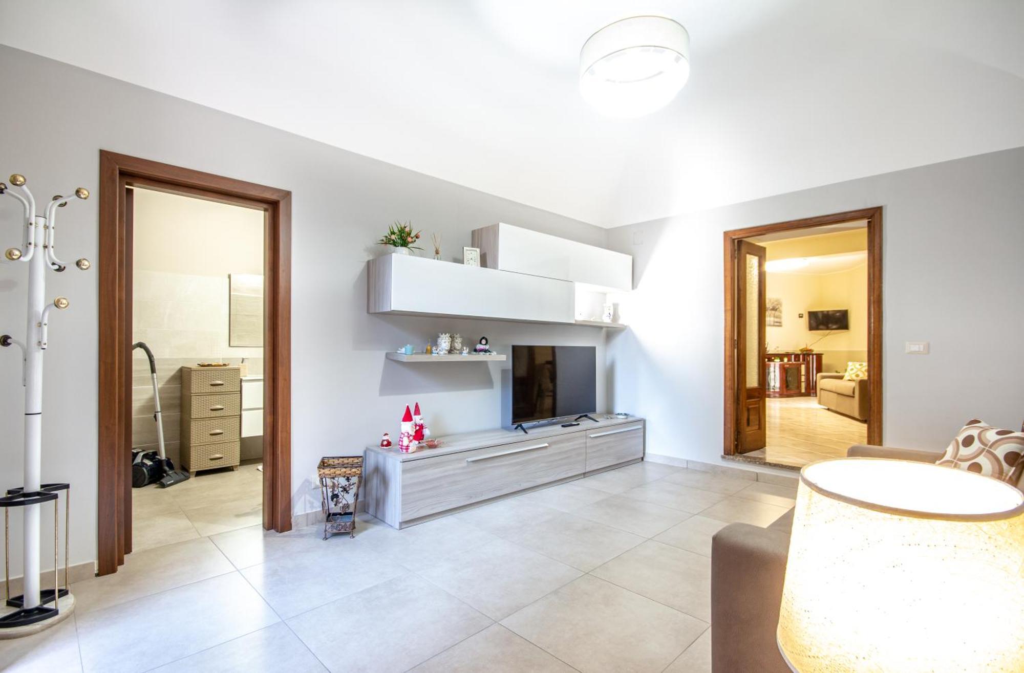 Etna Sunshine Apartments Лингуаглоса Екстериор снимка
