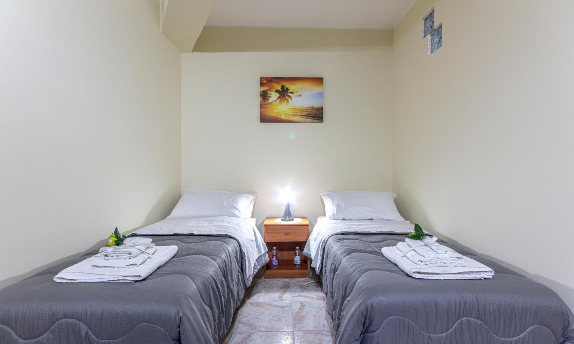 Etna Sunshine Apartments Лингуаглоса Екстериор снимка